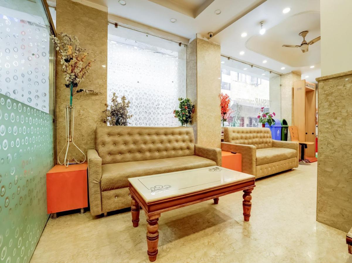 Oyo 75948 Hotel Tushar Continental Нью-Дели Экстерьер фото